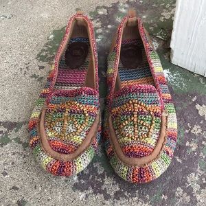 PEACE crotchet shoes